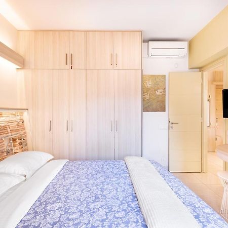Acropolis Suites - Where Else In Athens? Bagian luar foto