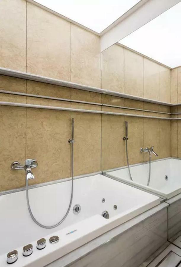 Acropolis Suites - Where Else In Athens? Bagian luar foto