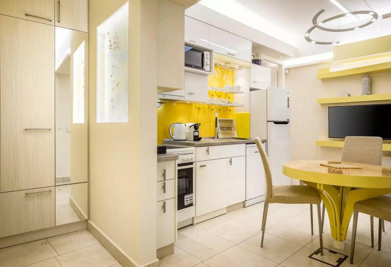 Acropolis Suites - Where Else In Athens? Bagian luar foto