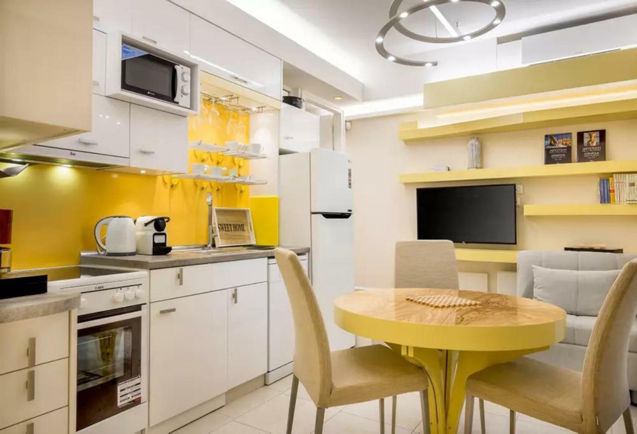 Acropolis Suites - Where Else In Athens? Bagian luar foto