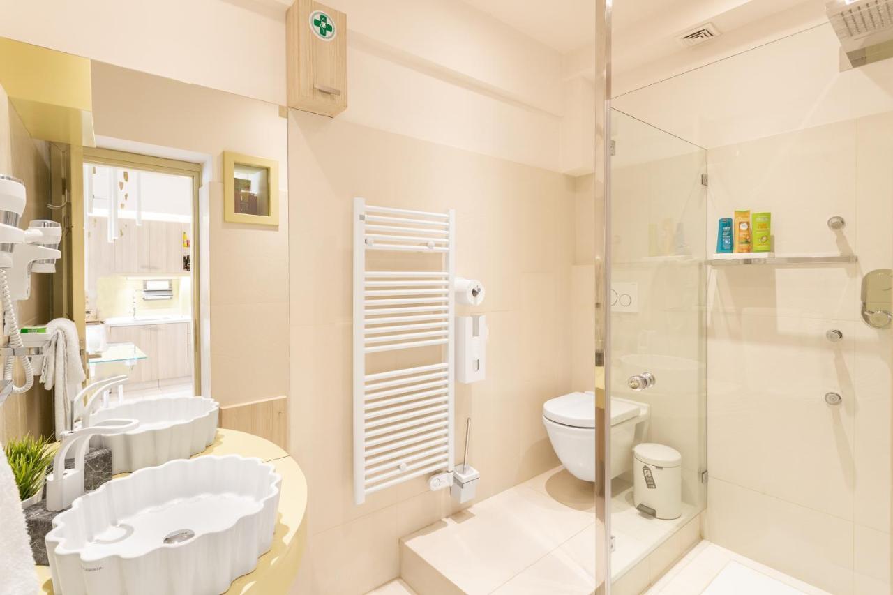 Acropolis Suites - Where Else In Athens? Bagian luar foto