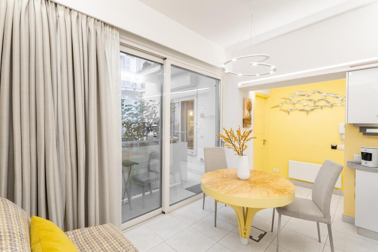 Acropolis Suites - Where Else In Athens? Bagian luar foto